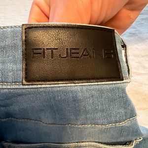 FIT JEANS